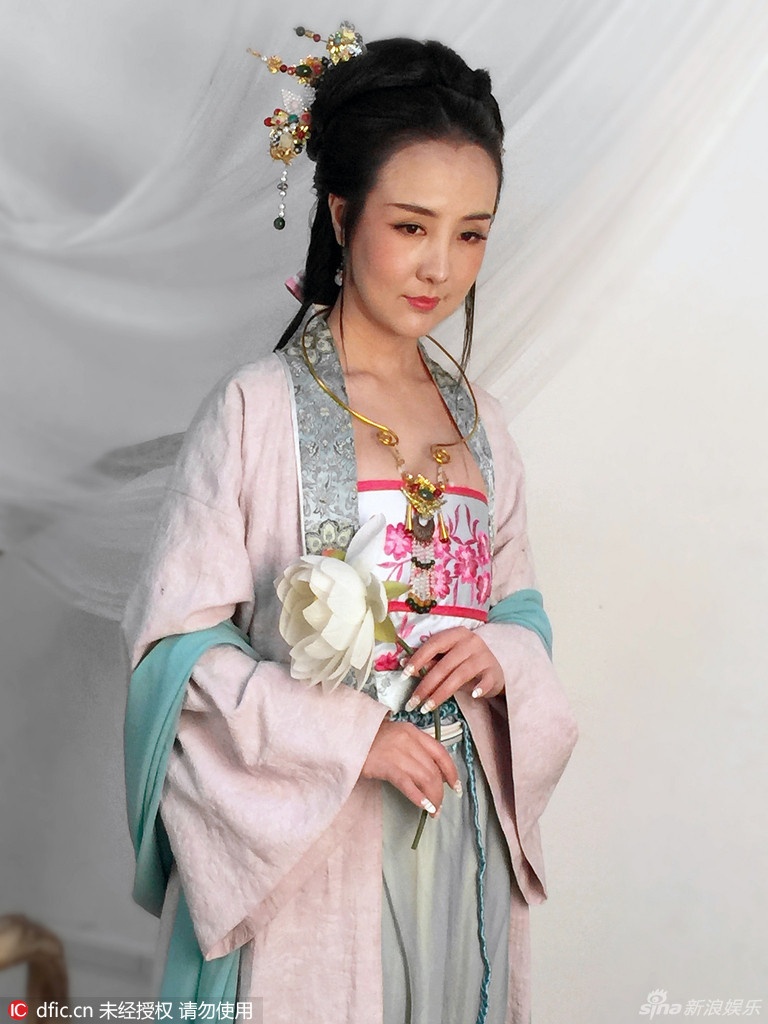 Can Lộ Lộ tái xuất ảnh 2 Can Lo Lo tai xuat anh 2