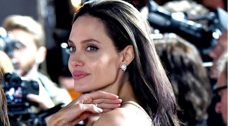 Angelina Jolie bi nghi gay go vi mac benh la hinh anh