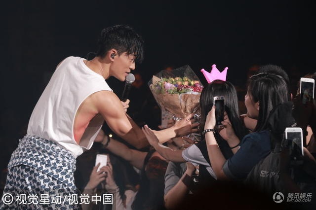 Lam Phong nam quan tai anh 8