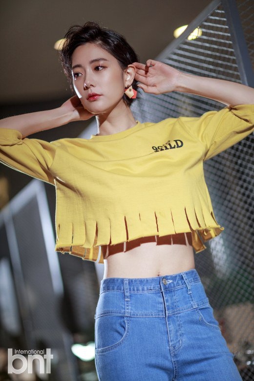 Clara bat ngo kin dao anh 7