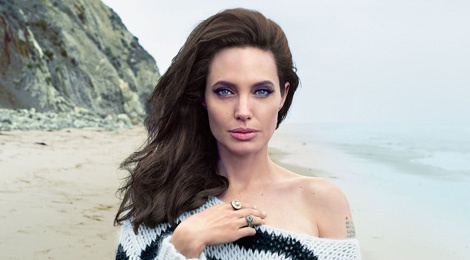Angelina Jolie bi lang quen o 'Oscar thoi trang'? hinh anh