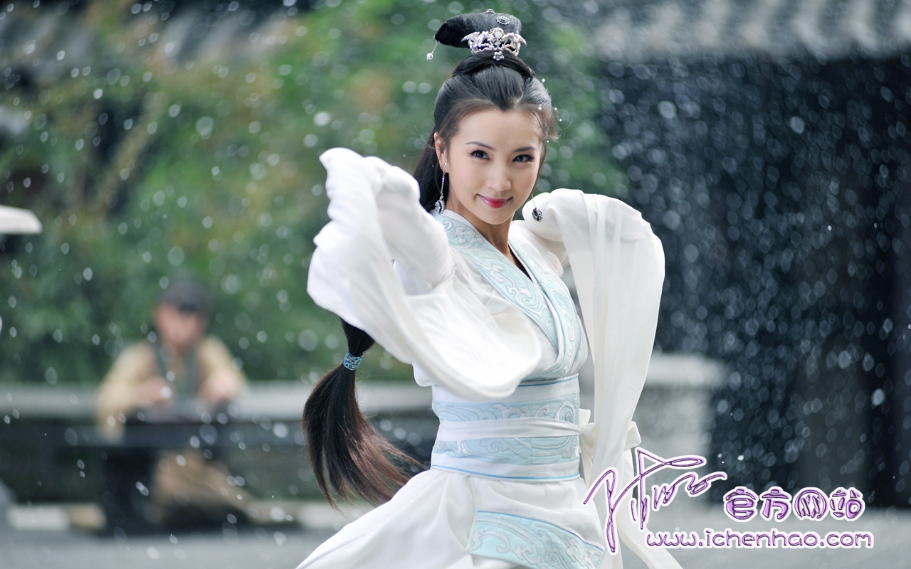 Dieu Thuyen tren man anh anh 4