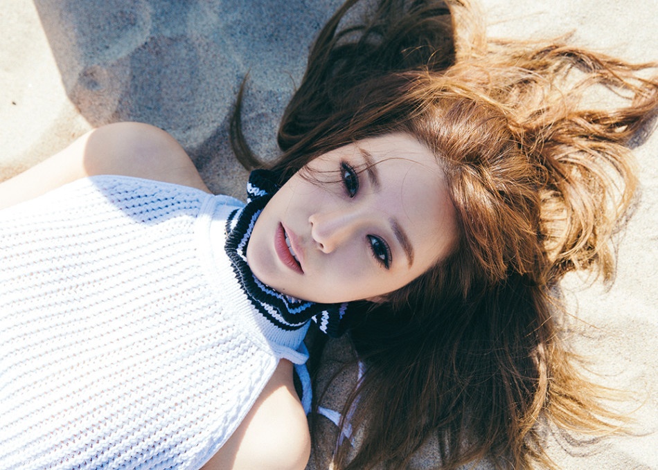 Tiffany ra mat album anh 3