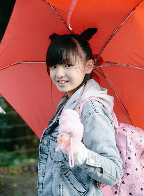 Sao nhí Nhật gây sốc vì diễn gợi cảm ảnh 3 Sao nhi Nhat gay soc vi dien goi cam anh 3