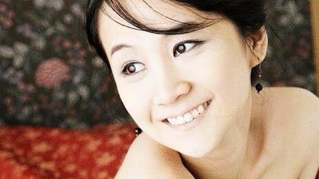 Doi cay dang cua sao nu Dai Loan co bo nguc nang gan 3kg hinh anh