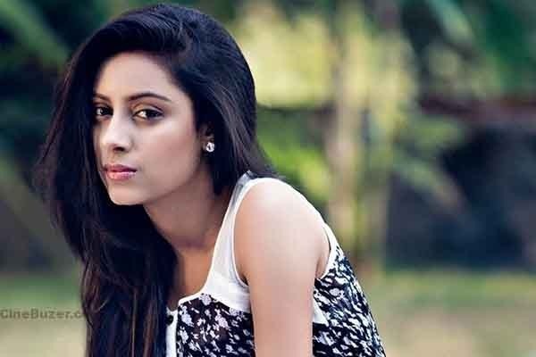 Thong tin soc truoc ngay ban trai 'Co dau 8 tuoi' hau toa hinh anh