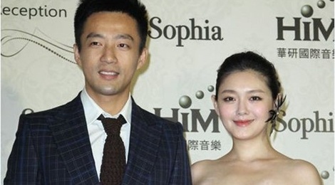 Dai S duoc chong the hien tinh cam truoc ngay sinh quy tu hinh anh