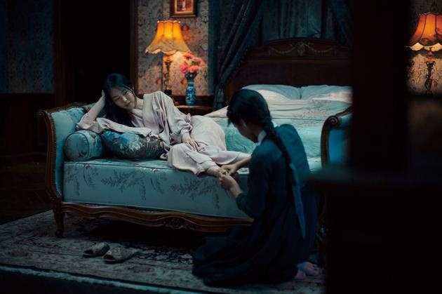 Trailer phim The Handmaiden gay xon xao vi canh nong dong tinh hinh anh