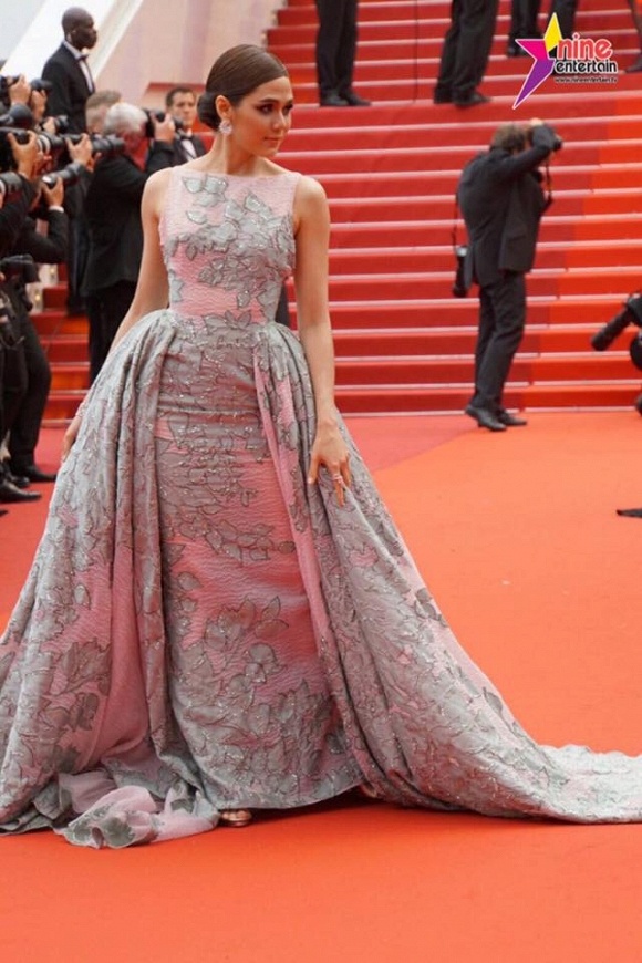 Chompoo Araya sao Thai Lan mac ho henh tai Cannes anh 10