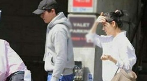 Han Ga In xuat hien thon tha sau mot thang sinh con hinh anh