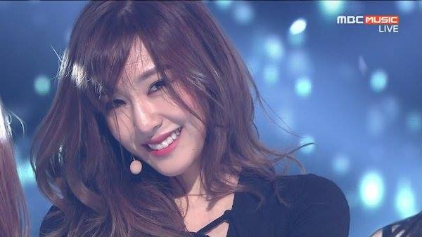 'I Just Wanna Dance' cua Tiffany tai show Champion hinh anh