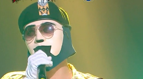 Sao ‘Hau due mat troi’ di thi hat giau mat hinh anh