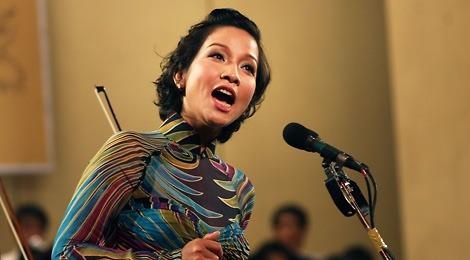 My Linh hat Quoc ca truoc Tong thong Obama hinh anh