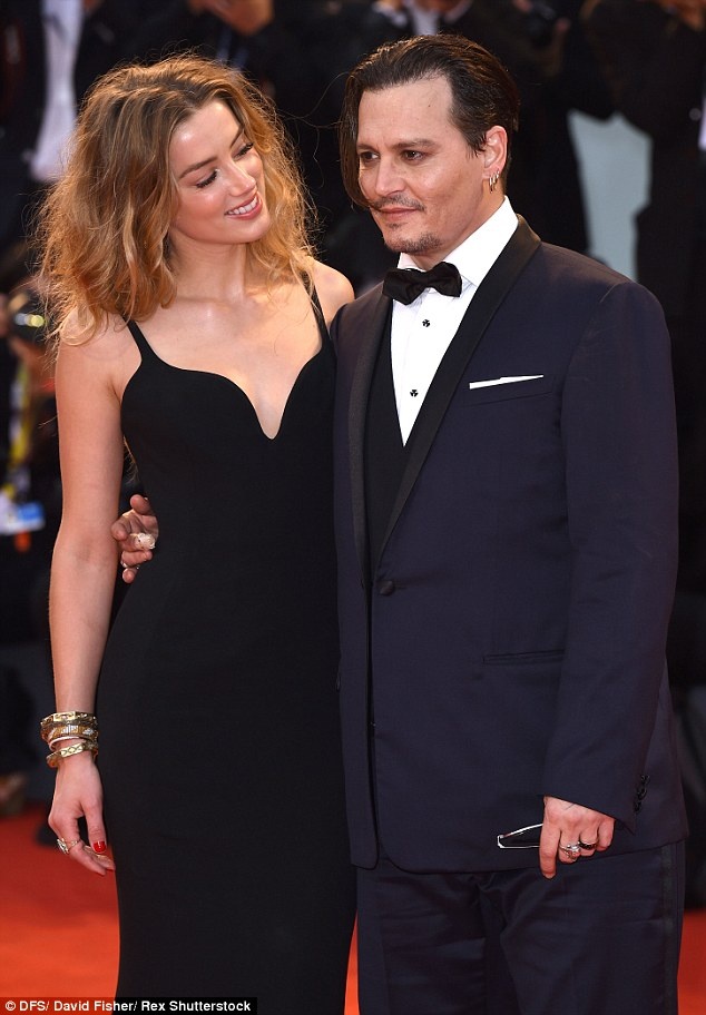 Johnny Depp ly hon Amber Heard anh 4