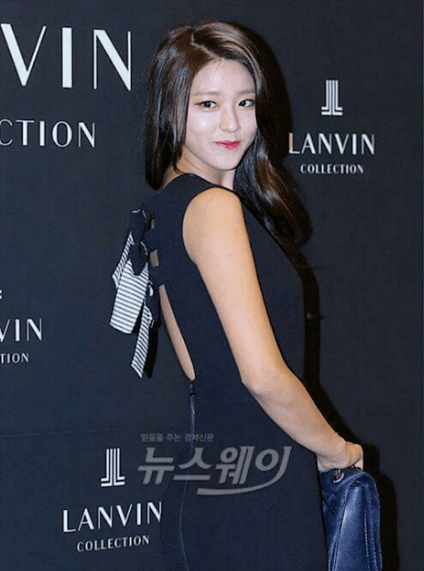 Sao Han loi trang diem anh 1