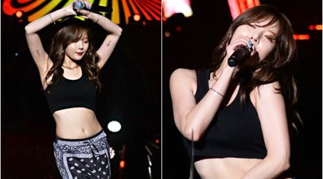 HyunA khoe vong eo san chac tren san khau hinh anh