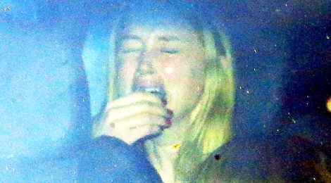 Vo cu Johnny Depp bat khoc khi roi toa an hinh anh