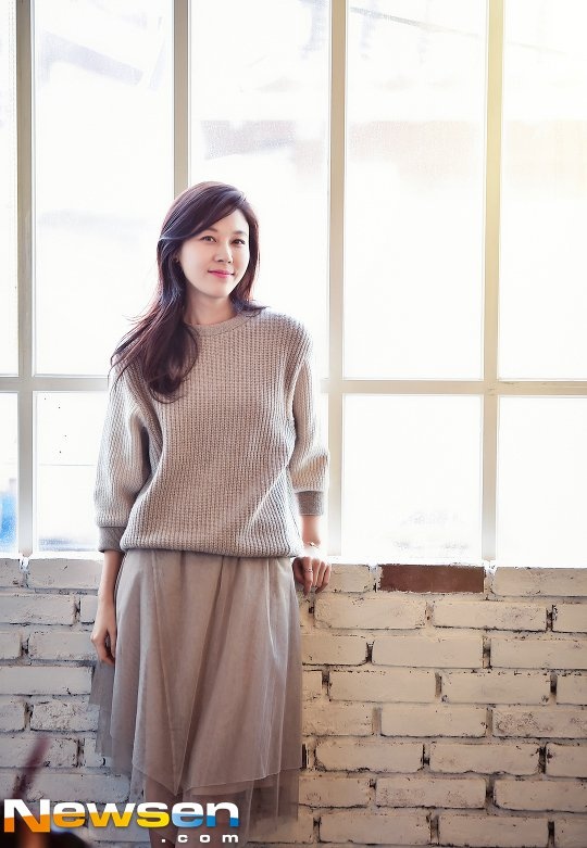 Kim Ha Neul làm tiếp viên hàng không trong phim mới ảnh 1 Kim Ha Neul lam tiep vien hang khong trong phim moi anh 1