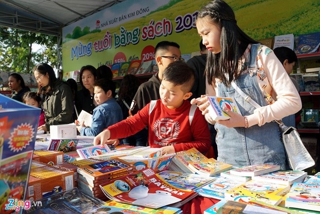 BTV Nguyen Thuy Loan anh 1