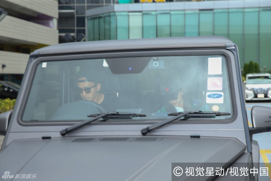 Hon nhan Duong Mich,  Luu Khai Uy anh 7