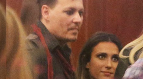 Johnny Depp tiec tung voi gai la luc rang sang hinh anh