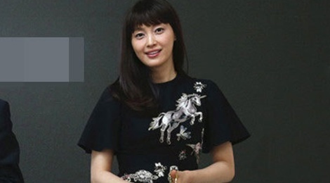 Vo Won Bin lan dau xuat hien sau sinh hinh anh