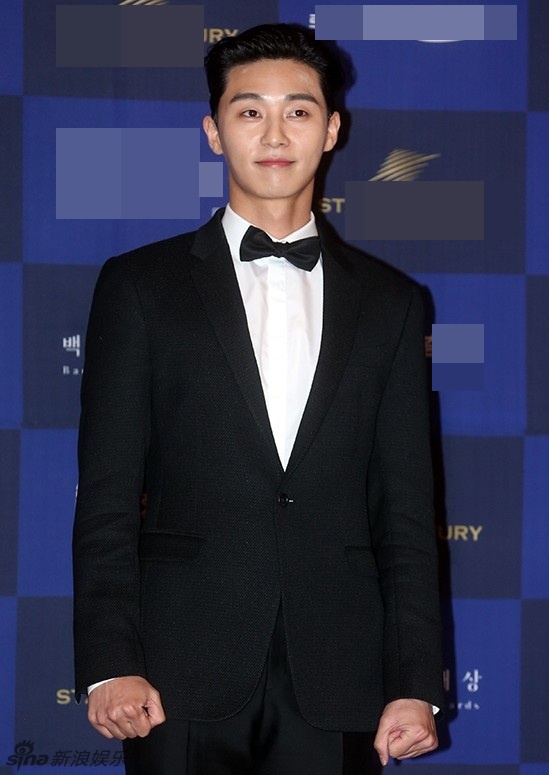 cap doi Hau due mat troi tren tham do anh 8