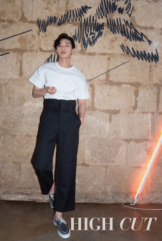 Park Seo Joon la lam trong bo anh moi anh 2