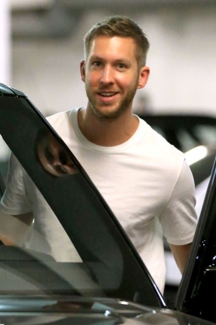 Taylor Swift lộ diện sau khi chia tay bạn trai ảnh 3 Taylor Swift lo dien sau khi chia tay ban trai anh 3