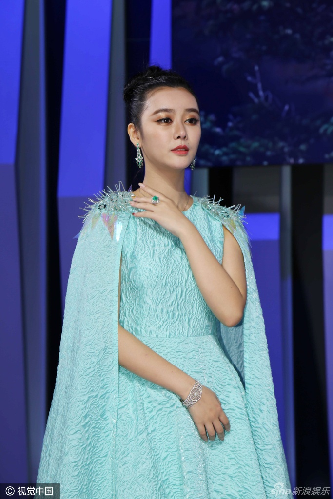 Ca sĩ nhái Phạm Băng Băng ảnh 1 Ca si nhai Pham Bang Bang anh 1