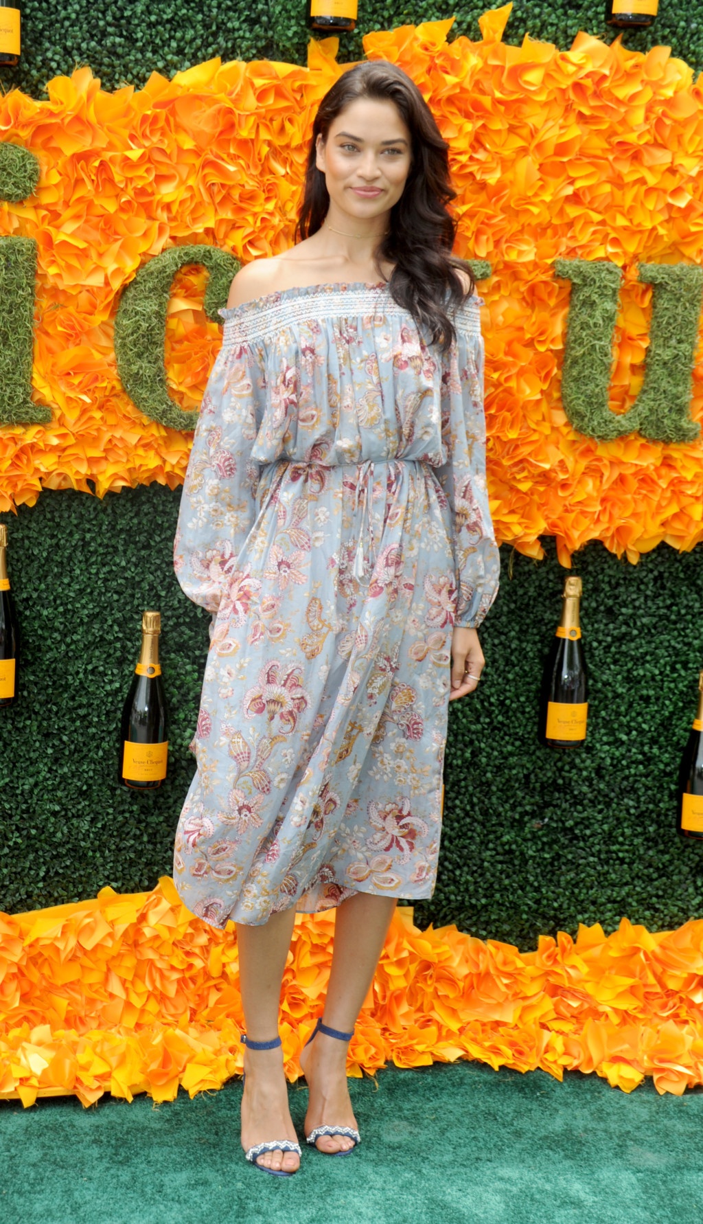 Tan Thu Boi ban gai Tran Quan Hy anh 5