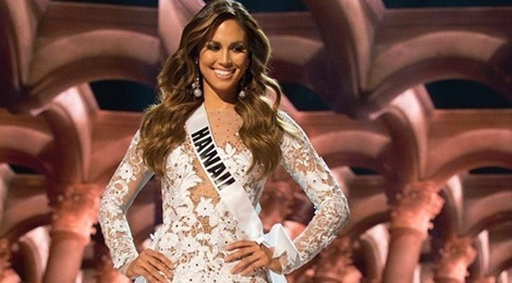 Hoa hau My bi chi trich vi cau hoi ung xu ve Donald Trump hinh anh