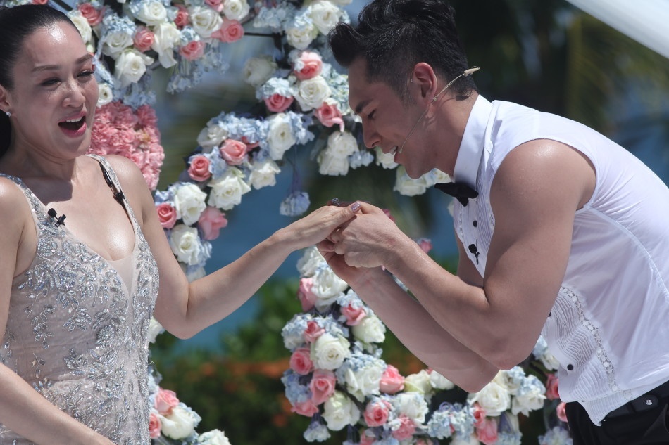 Sao goc Viet Chung Le De duoc cau hon anh 5