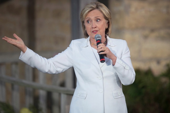 Hillary Clinton mac do hieu noi ve bat binh dang hinh anh