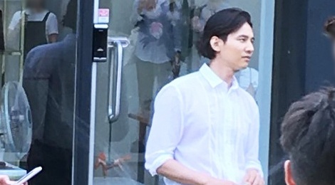 Won Bin tang can sau khi lam cha hinh anh