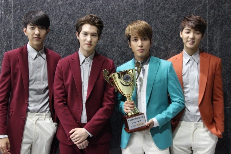 10 boy group Kpop doat cup nhieu nhat lich su anh 2