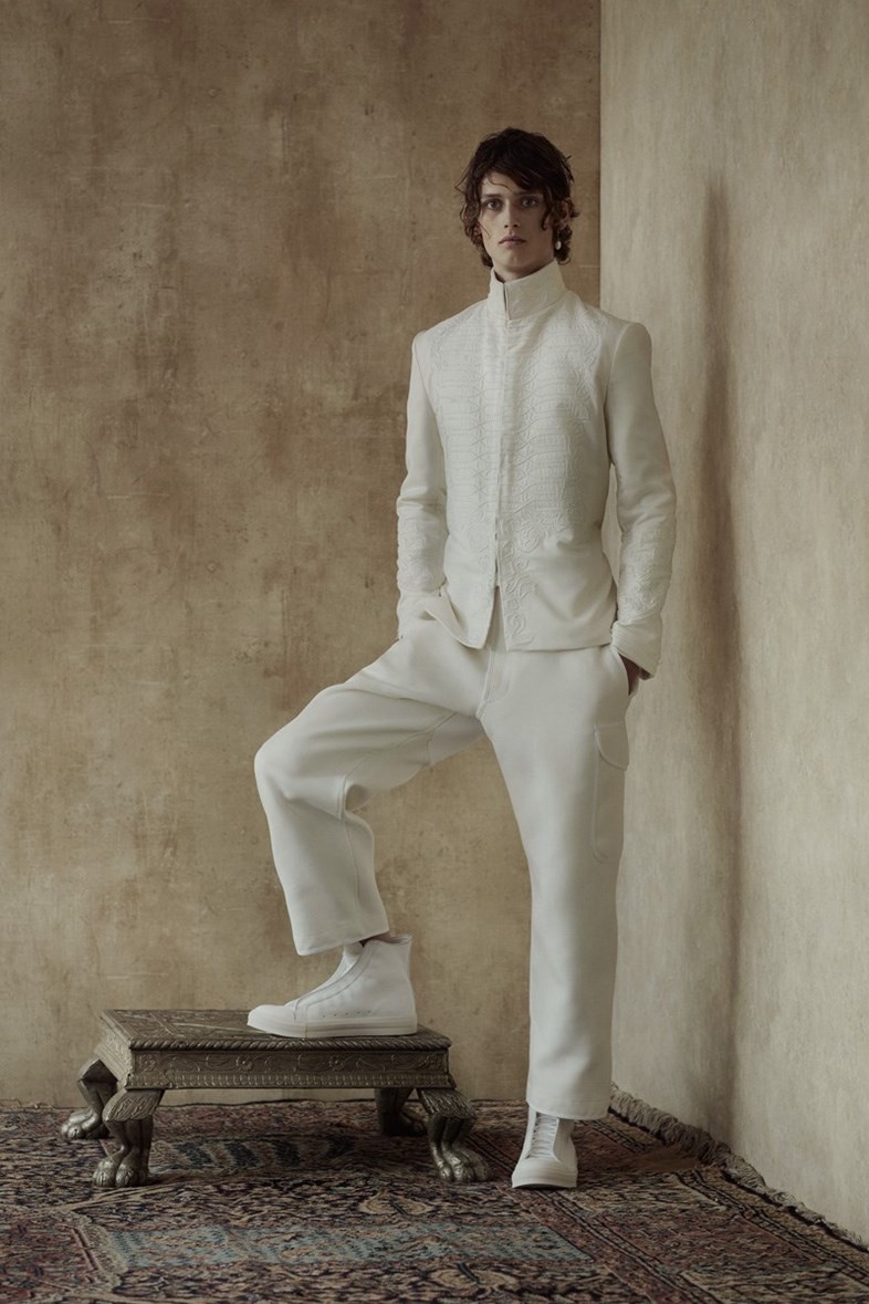 Alexander McQueen lai gay choang ngop voi bo suu tap moi anh 7