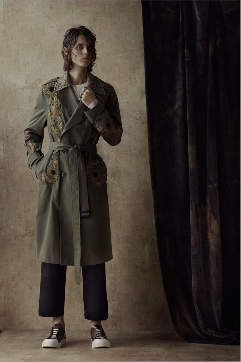 Alexander McQueen lai gay choang ngop voi bo suu tap moi anh 8