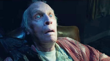 Cu ong qua doi khi dang xem ‘The Conjuring 2’ hinh anh