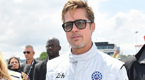 Brad Pitt dua xe mo man giai dau lau doi nhat the gioi hinh anh
