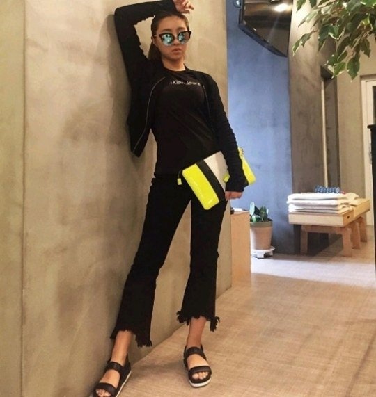 Minzy mac dep hon sau khi roi 2NE1 anh 4