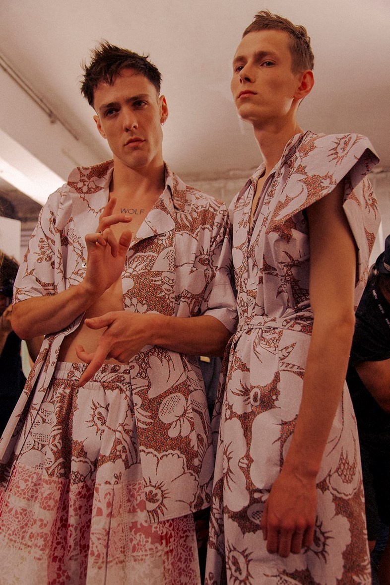 Thoi trang nam gioi dang tro nen nu tinh? anh 12