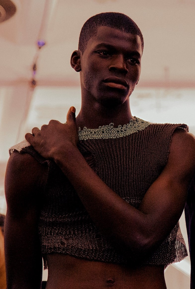 Thoi trang nam gioi dang tro nen nu tinh? anh 13