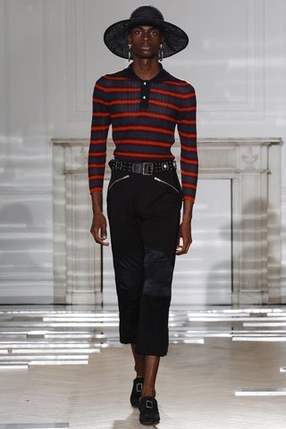 Thoi trang nam gioi dang tro nen nu tinh? anh 4