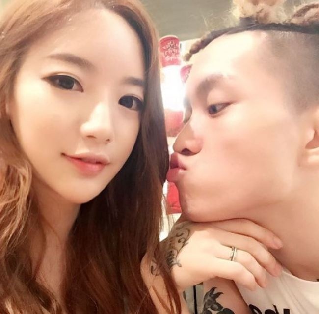 bạn gái hot girl của thí sinh Show Me The Money 5 ảnh 3 ban gai hot girl cua thi sinh Show Me The Money 5 anh 3