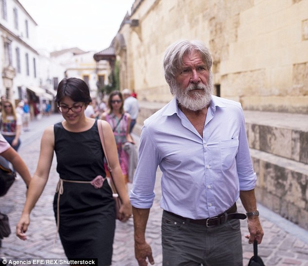 Harrison Ford co qua gia de dong Indiana Jones? hinh anh