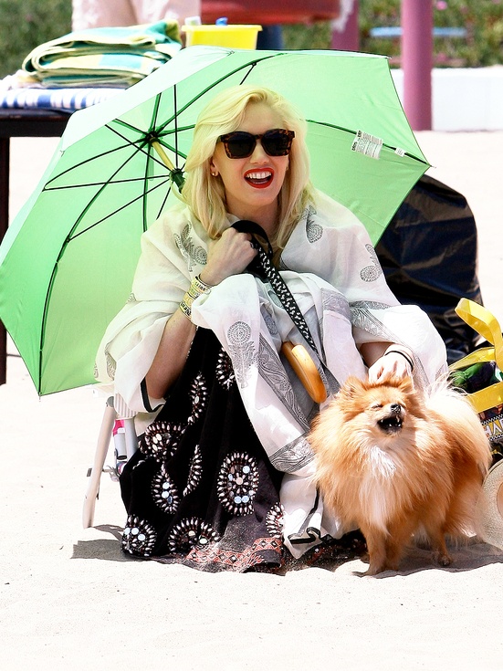 Thoi trang che nang cua sao Hollywood anh 7