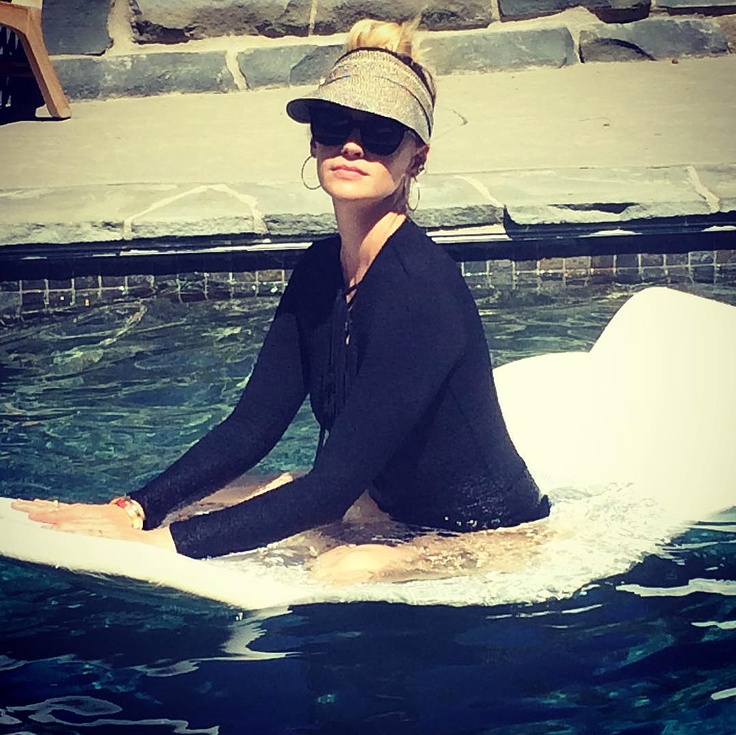 Thoi trang che nang cua sao Hollywood anh 4