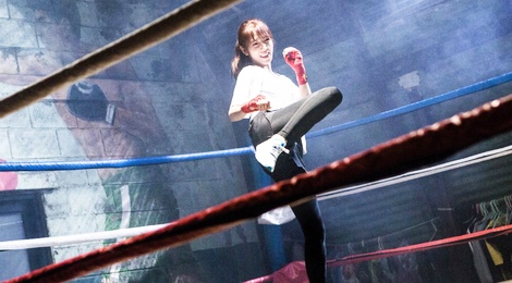 Park Shin Hye khong can dong the canh hanh dong hinh anh