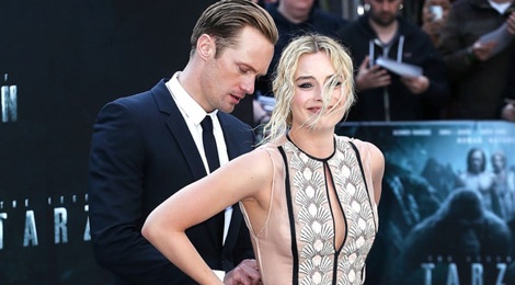 Tai tu ‘Tarzan’ giup nguoi dep tranh ho henh tren tham do hinh anh